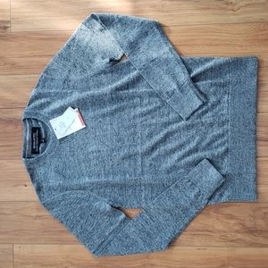 Banana Republic 100% Linen Crew Neck Sweater